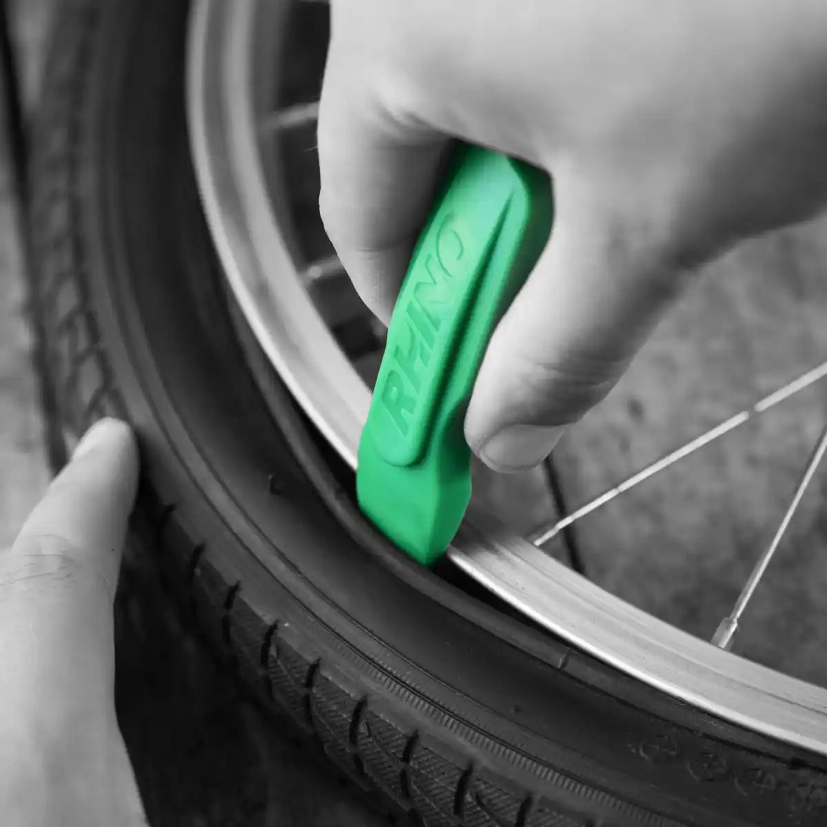 Inner tube road bike 27.5x2.00 > 2.40 Schrader valve 40mm